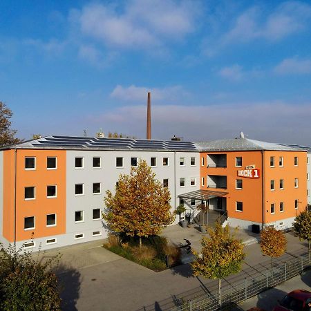 Dock1 Regensburg Exterior foto